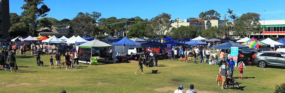 DogsOnTheGreen-1.jpg